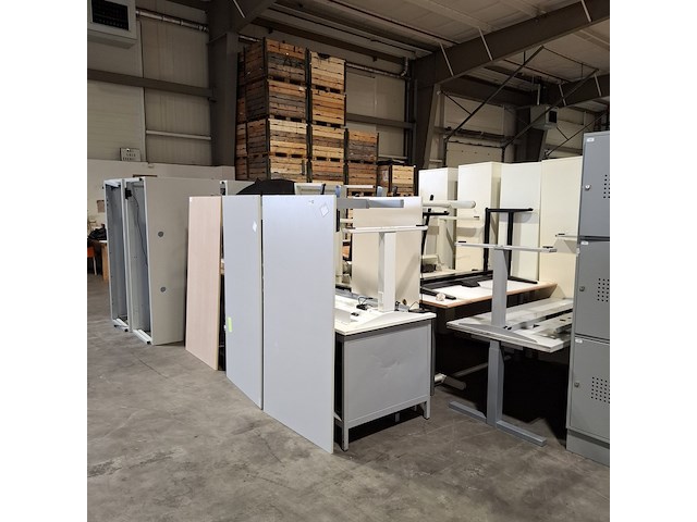 Partij diverse bedrijfsinventaris - afbeelding 21 van  33