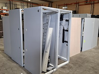 Partij diverse bedrijfsinventaris - afbeelding 24 van  33