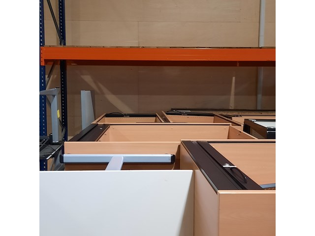 Partij diverse bedrijfsinventaris - afbeelding 4 van  13