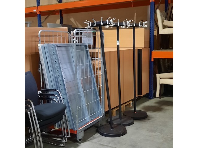 Partij diverse bedrijfsinventaris - afbeelding 9 van  13