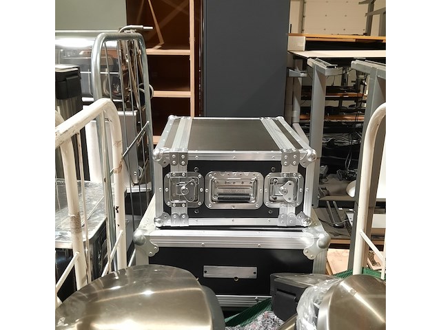 Partij diverse bedrijfsinventaris - afbeelding 2 van  16