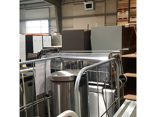 Partij diverse bedrijfsinventaris - afbeelding 3 van  16