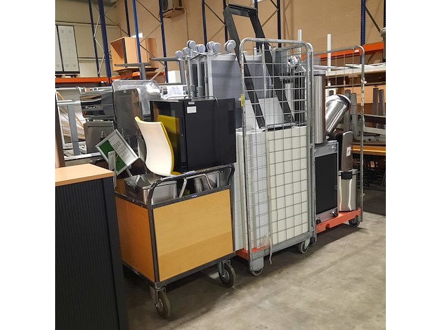 Partij diverse bedrijfsinventaris - afbeelding 1 van  16