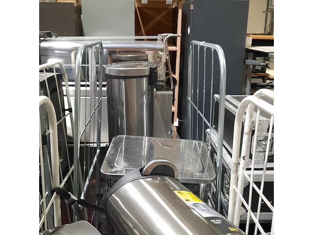 Partij diverse bedrijfsinventaris - afbeelding 15 van  16