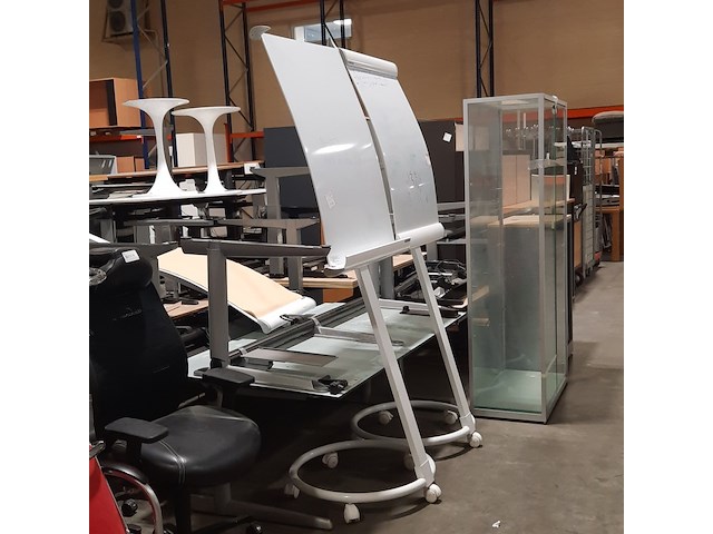 Partij diverse bedrijfsinventaris - afbeelding 3 van  12