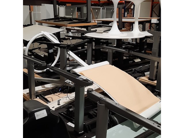 Partij diverse bedrijfsinventaris - afbeelding 4 van  12