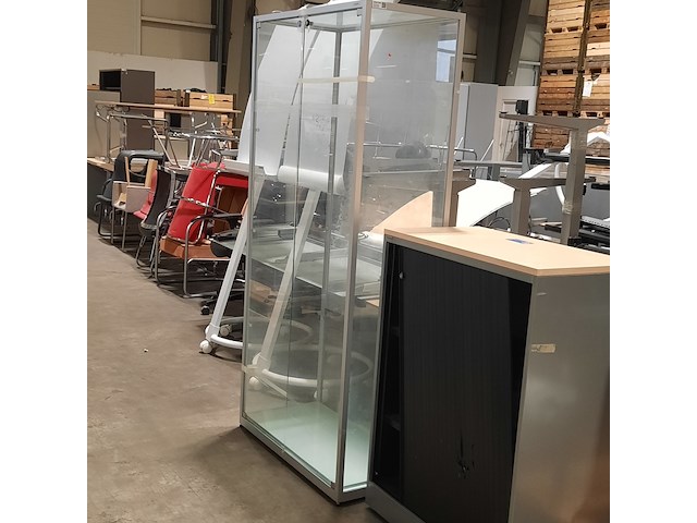 Partij diverse bedrijfsinventaris - afbeelding 9 van  12