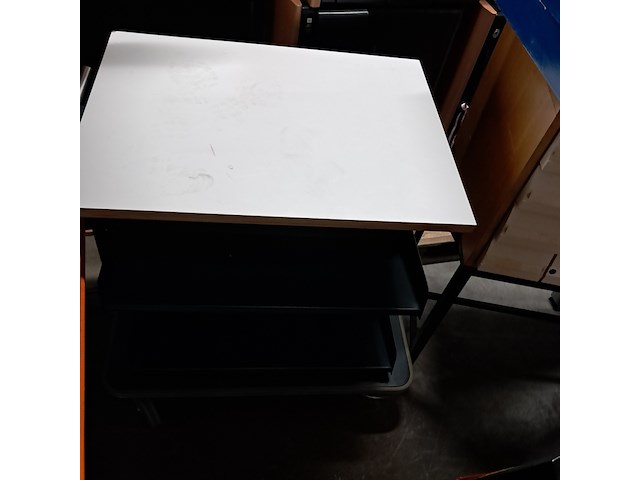 Partij diverse bedrijfsinventaris - afbeelding 16 van  18