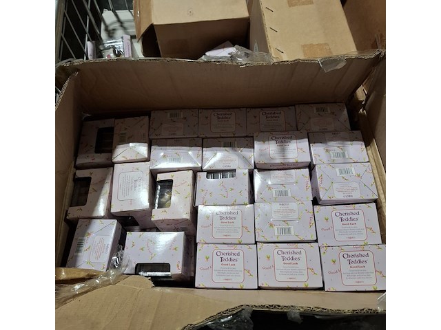 Partij diverse beeldjes, o.a cherished teddy's - afbeelding 11 van  17