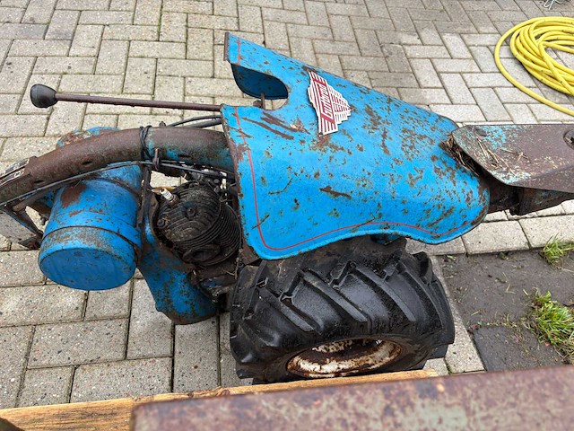 Partij diverse benzinemotor en zagen - afbeelding 4 van  16