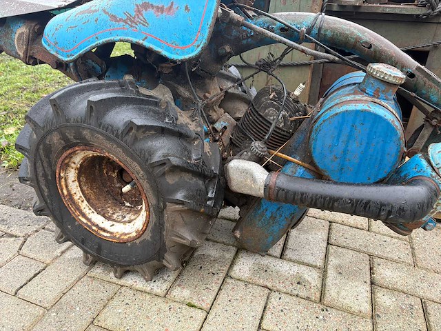 Partij diverse benzinemotor en zagen - afbeelding 3 van  16