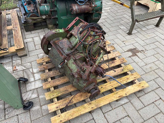 Partij diverse benzinemotor en zagen - afbeelding 12 van  16