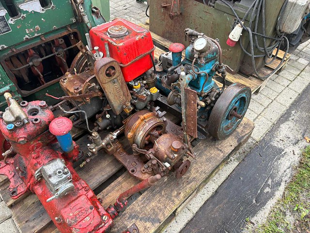 Partij diverse benzinemotor en zagen - afbeelding 16 van  16