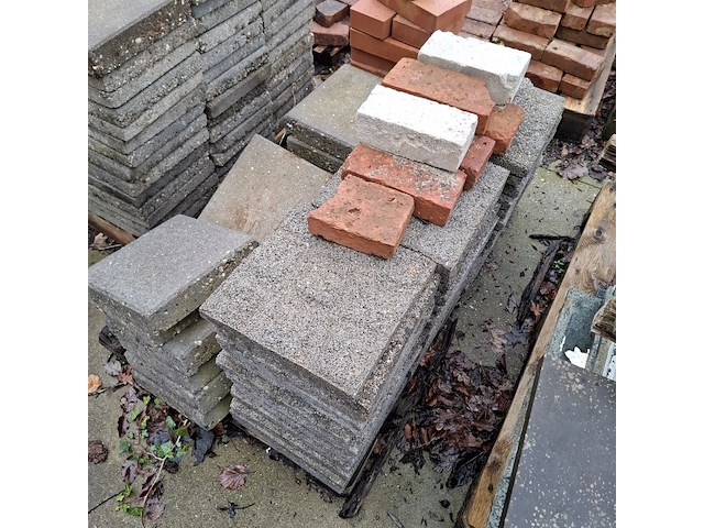 Partij diverse bestratingsstenen op 5x pallet - afbeelding 12 van  14