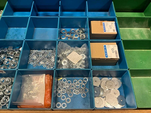 Partij diverse bevestigingmaterialen - afbeelding 8 van  27
