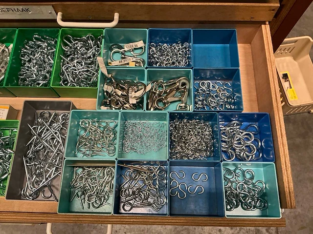 Partij diverse bevestigingmaterialen - afbeelding 16 van  27