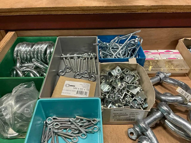 Partij diverse bevestigingmaterialen - afbeelding 25 van  27