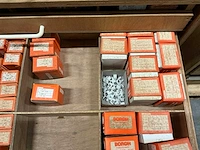 Partij diverse bevestigingsmaterialen (293 verpakkingen) - afbeelding 7 van  15
