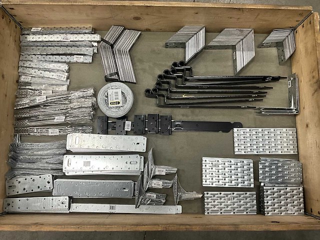 Partij diverse bevestigingsmaterialen - afbeelding 1 van  9