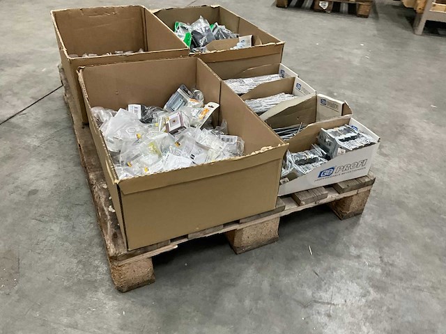 Partij diverse bevestigingsmaterialen - afbeelding 7 van  14