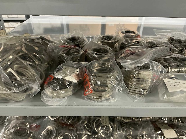 Partij diverse bevestigingsmaterialen - afbeelding 8 van  30