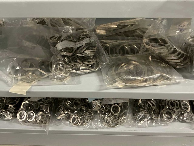 Partij diverse bevestigingsmaterialen - afbeelding 20 van  30