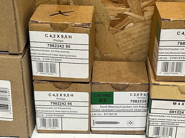 Partij diverse bevestigingsmaterialen - afbeelding 13 van  16