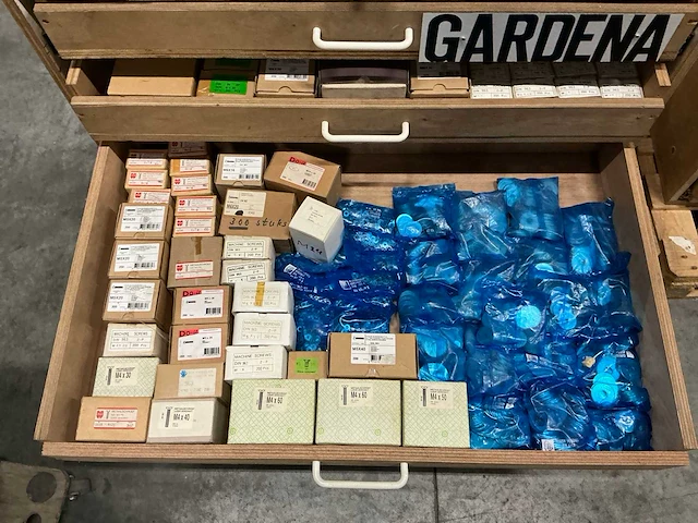 Partij diverse bevestigingsmaterialen - afbeelding 9 van  34