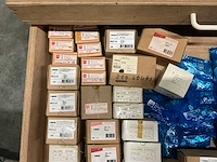 Partij diverse bevestigingsmaterialen - afbeelding 13 van  34