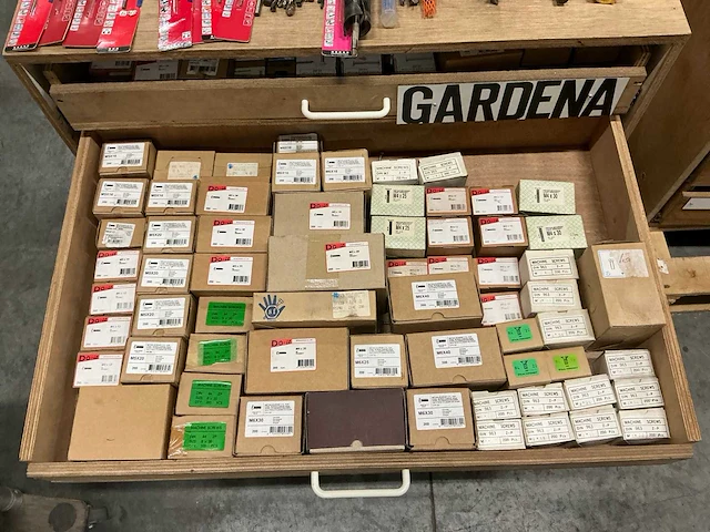 Partij diverse bevestigingsmaterialen - afbeelding 14 van  34
