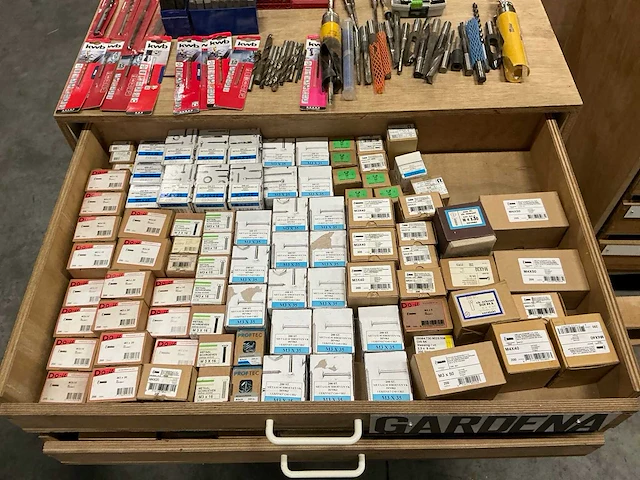 Partij diverse bevestigingsmaterialen - afbeelding 21 van  34