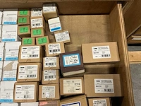 Partij diverse bevestigingsmaterialen - afbeelding 23 van  34