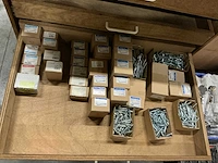Partij diverse bevestigingsmaterialen - afbeelding 3 van  21
