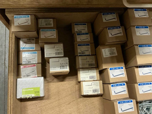 Partij diverse bevestigingsmaterialen - afbeelding 4 van  21
