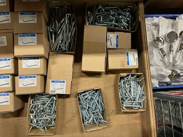 Partij diverse bevestigingsmaterialen - afbeelding 6 van  21