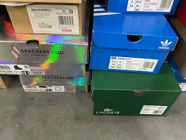 Partij diverse big star/adidas/lacoste/camp kids sneakers (50x) - afbeelding 15 van  18