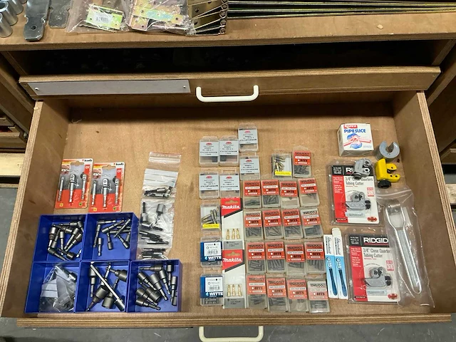 Partij diverse bitten/etc o.a makita/kwb/tengtools/etc (99x) - afbeelding 1 van  6