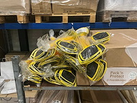 Partij diverse bloemenhoezen/prijslabels/elastieken/etc - afbeelding 2 van  12