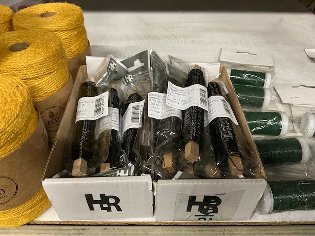 Partij diverse bloemisterij artikelen (125x) - afbeelding 3 van  10