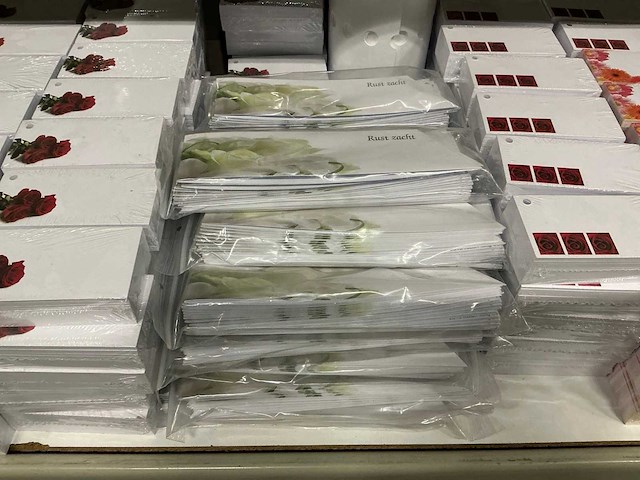 Partij diverse bloemisterij artikelen (303x) - afbeelding 12 van  16