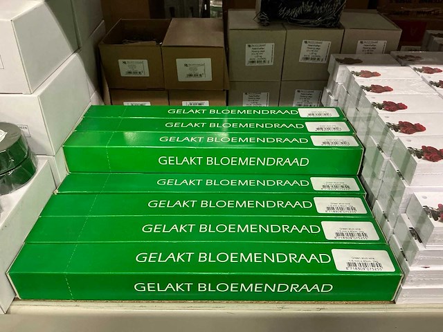 Partij diverse bloemisterij artikelen (303x) - afbeelding 7 van  16