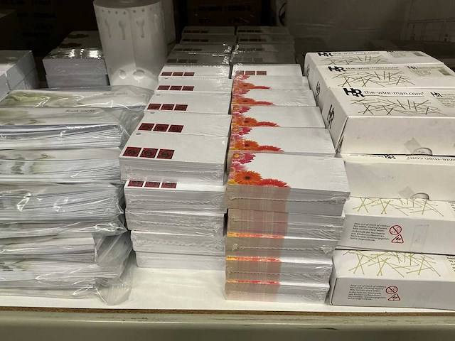 Partij diverse bloemisterij artikelen (303x) - afbeelding 6 van  16