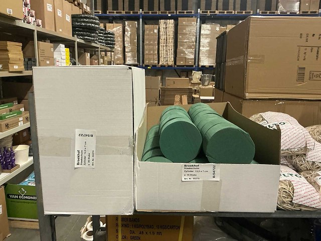 Partij diverse bloemisterij artikelen - afbeelding 3 van  20