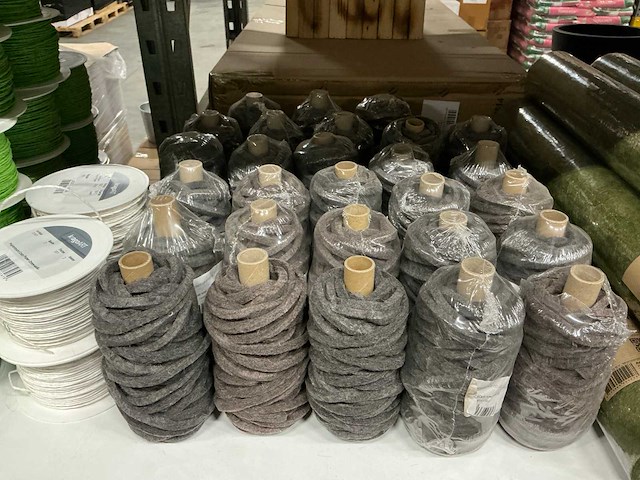 Partij diverse bloemisterij benodigdheden (110x) - afbeelding 4 van  9