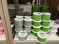 Partij diverse bloemisterij benodigdheden (110x) - afbeelding 6 van  9