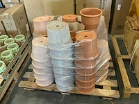 Partij diverse bloempotten h17cm (71x)