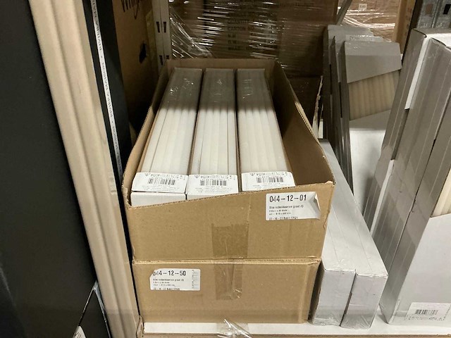 Partij diverse bloemsteekkaarsen (2320x) - afbeelding 3 van  7