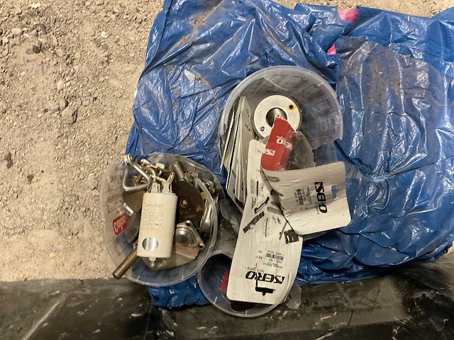 Partij diverse bootonderdelen - afbeelding 8 van  9