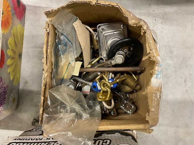 Partij diverse bootonderdelen - afbeelding 6 van  10