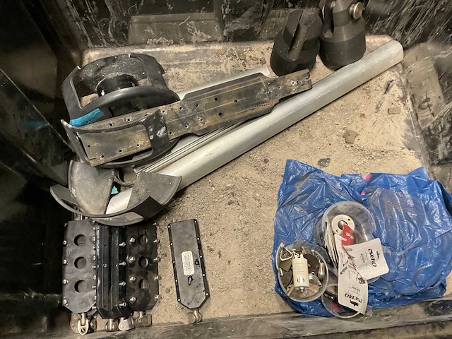 Partij diverse bootonderdelen - afbeelding 6 van  9